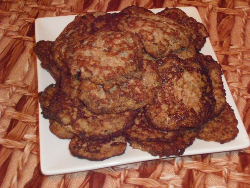 Печеночные биточки из куриной печени