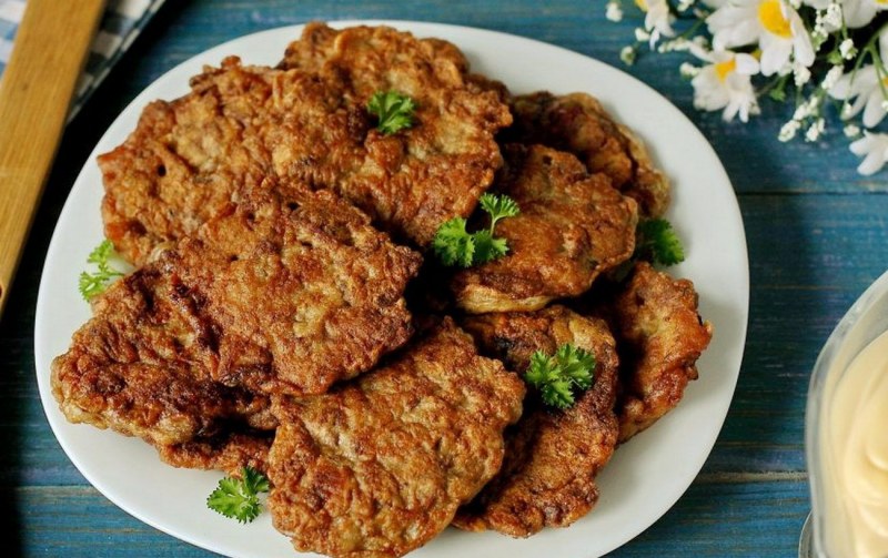Печеночные котлеты с манкой