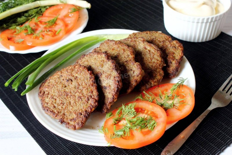Закуска печеночные оладьи