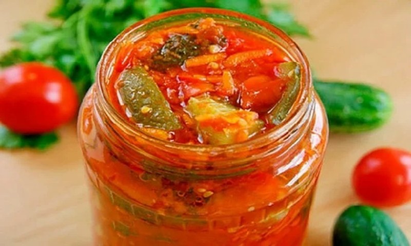 Лечо с огурцами