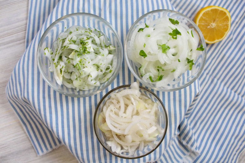 Маринованный лук к шашлыку