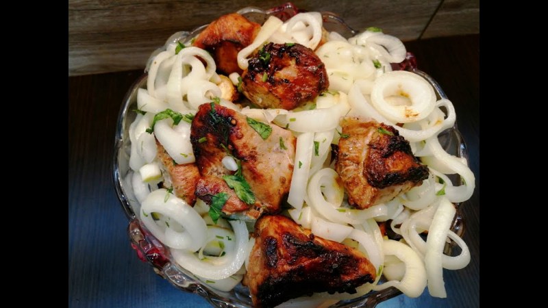 Маринованный красный лук