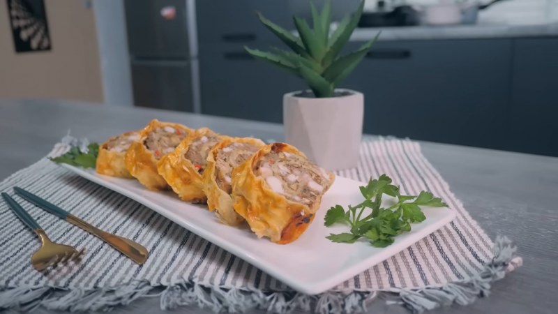 Баклажановые рулетики с грецкими орехами