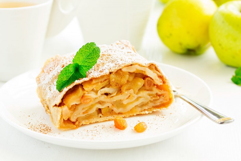 ИЗИ Кук булочки с яблоками