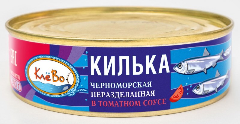 Вермишель с килькой в томатном соусе на сковороде