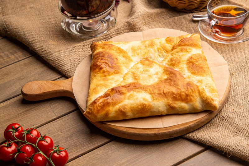 Хачапури по-аджарски