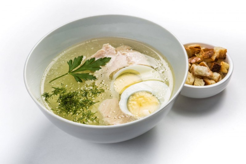 Бульон мясной прозрачный
