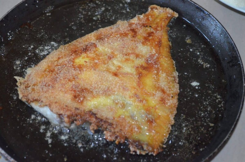 Камбала жареная