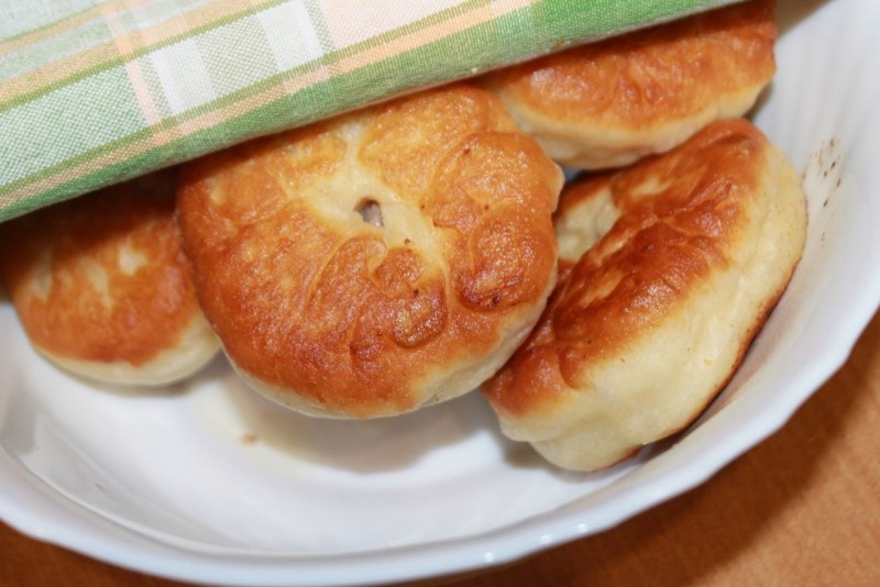 Пирожки жареные