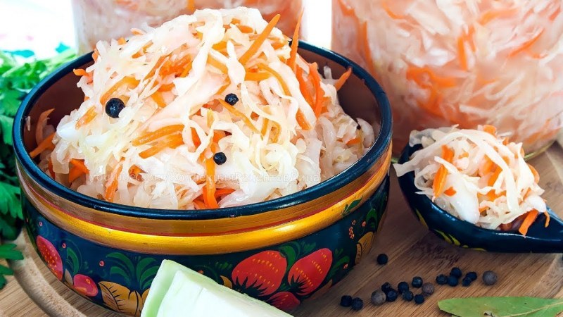 Баночка с квашеной капустой