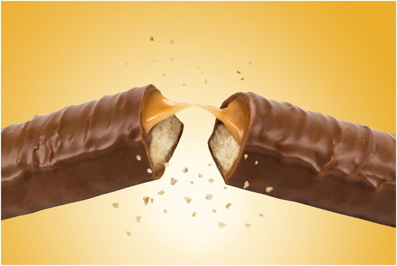 Батончик шоколадный Twix Extra 82г