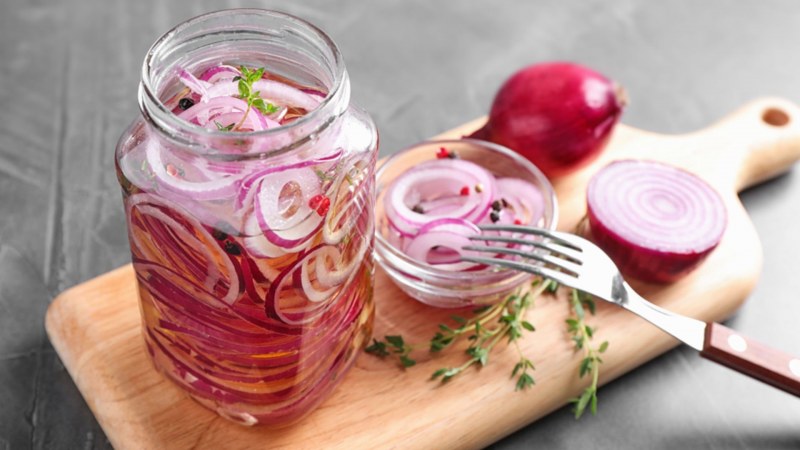 Салат с репчатым луком