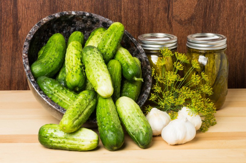 Огурцы маринованные