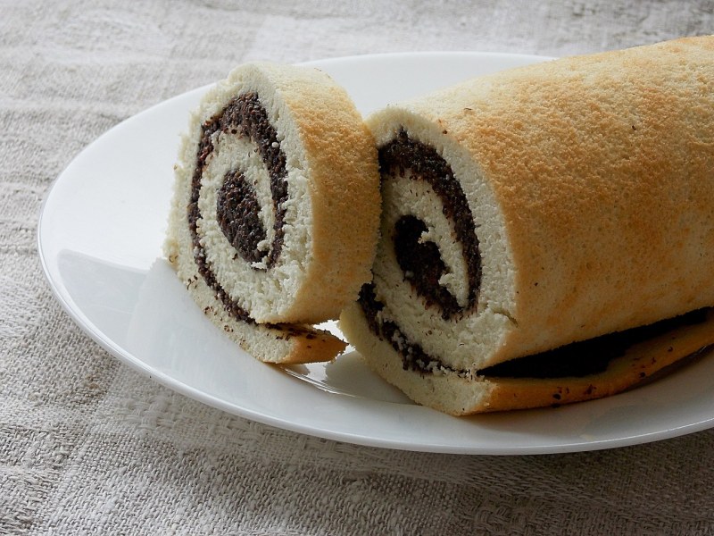 Пирожное с маком