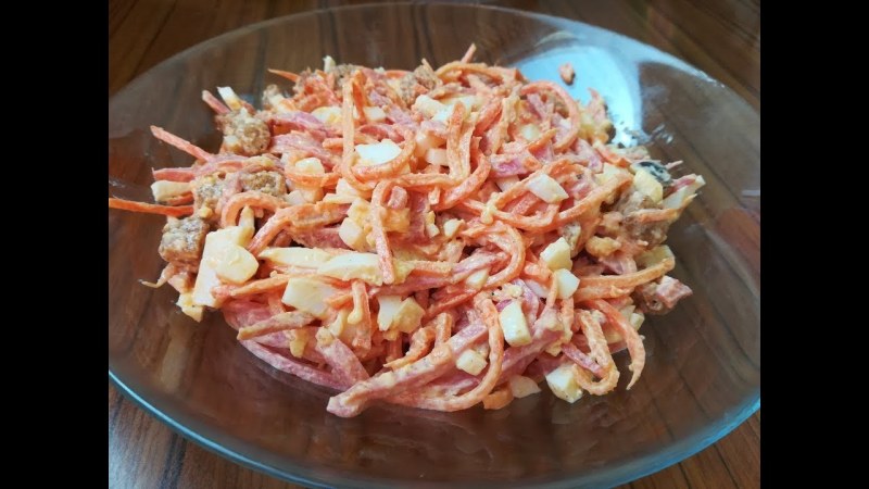 Салат кукуруза фасоль кириешки