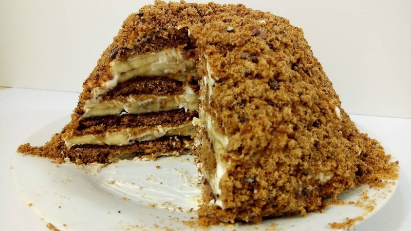 Торт с бананами и сметаной