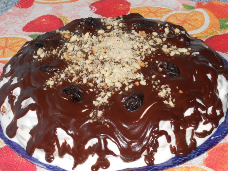 Торт из пряников с бананами и сметаной