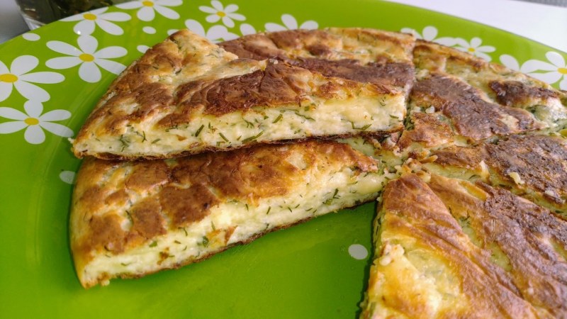 Ленивые хачапури с сыром и творогом на сковороде