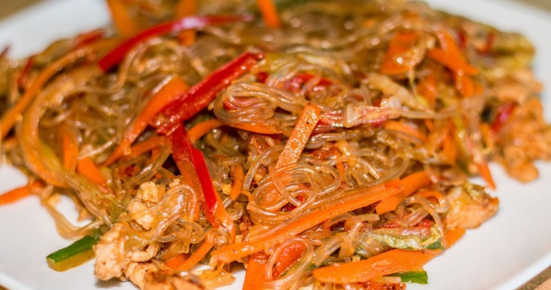 Фунчоза с курицей