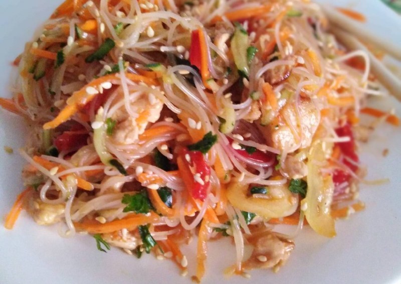Фунчоза с корейской морковкой