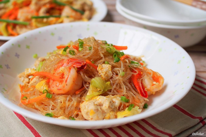 Скумбрия с фунчозой