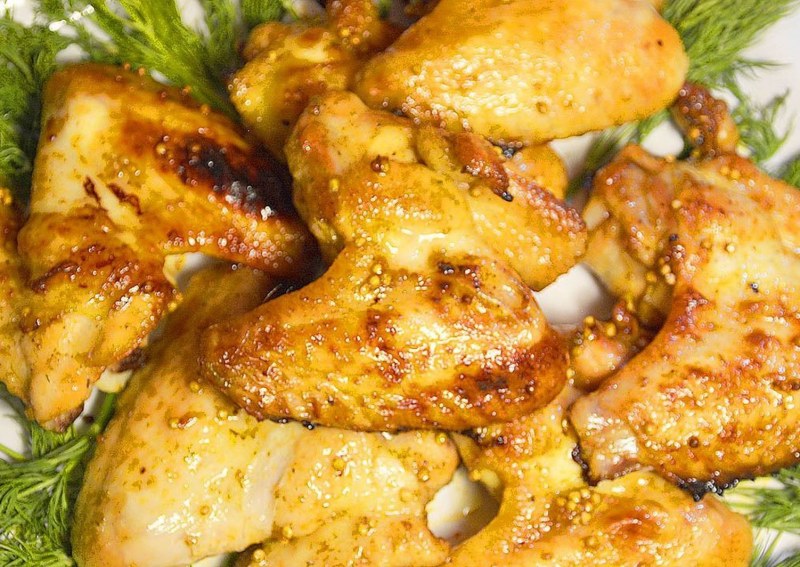 Куриные крылышки (в пряной глазури, BBQ, Чили-манго, )