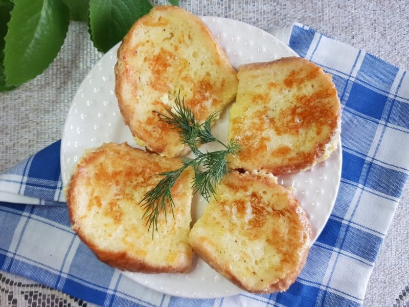 Гренки с яйцом