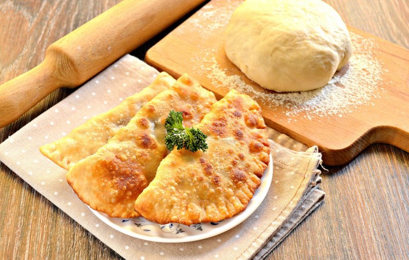 Тесто для чебуреков вкусное
