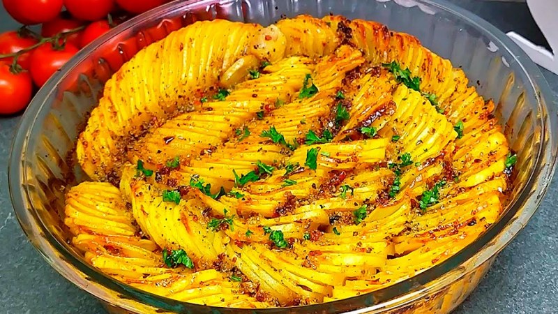 Жареная картошка с зеленью