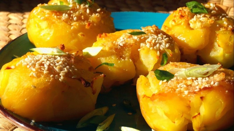 Картошка в духовке запеченная