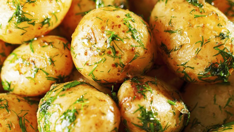 Картошка с укропом