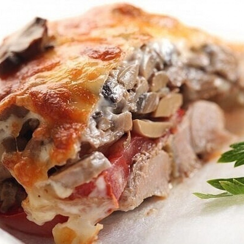 Свинина по купечески с грибами