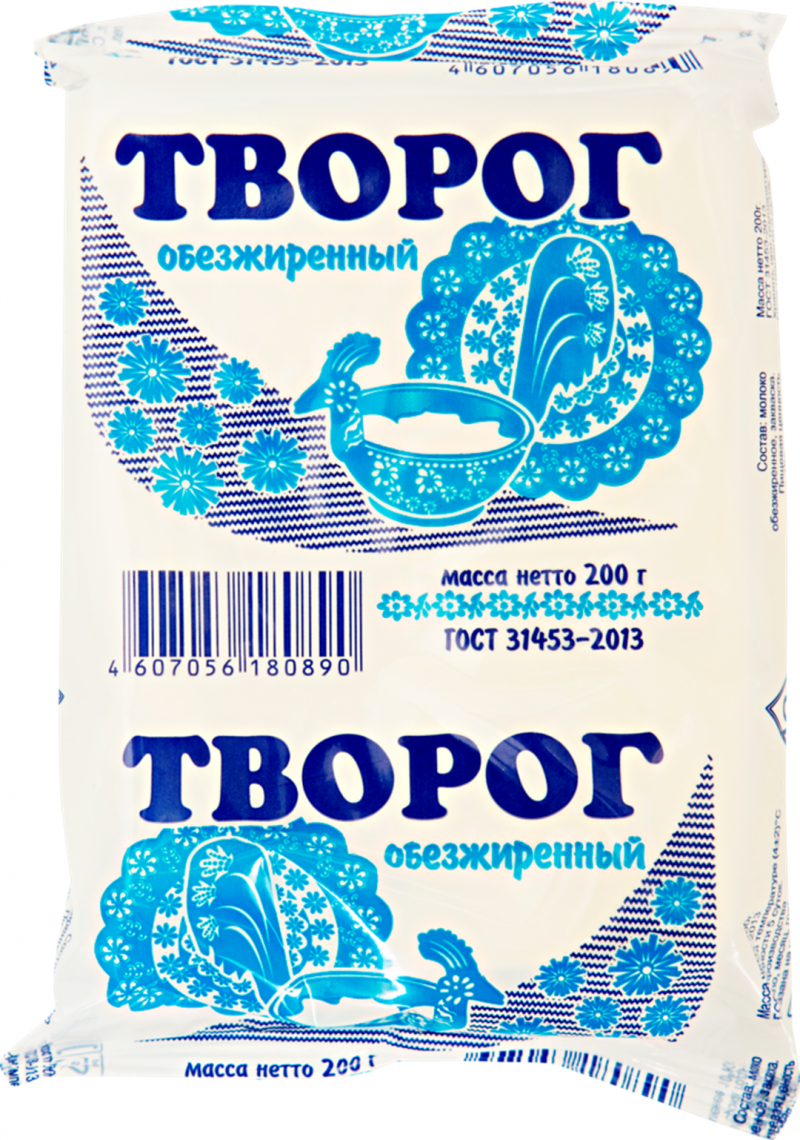 Творог на белом фоне