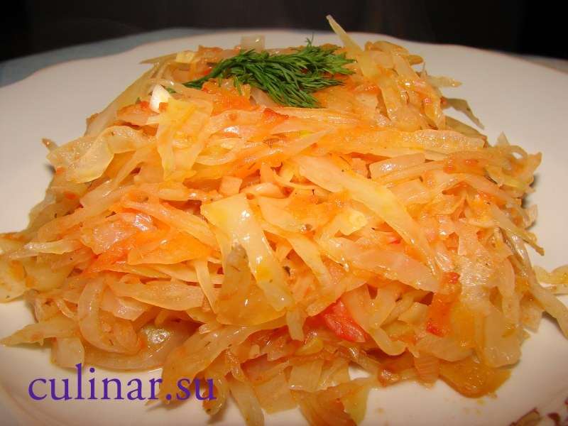 Тушёная капуста с курицей