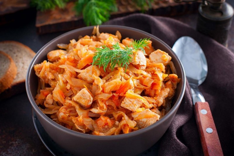 Тушеная капуста, любовь, Ким.
