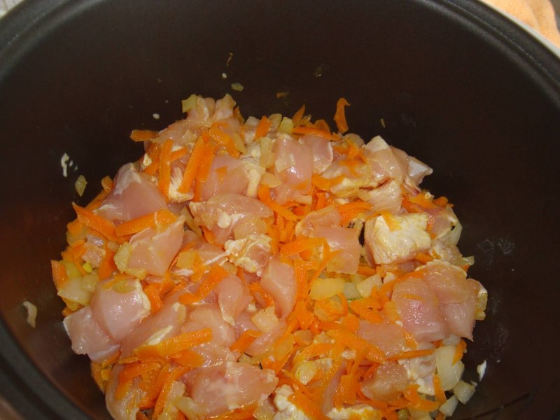Бобовые с тушеной капустой