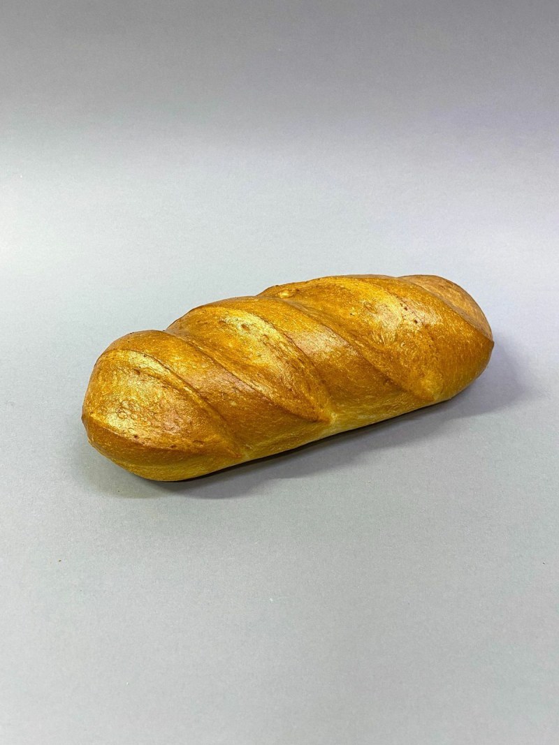 Багет с чесночным маслом и зеленью