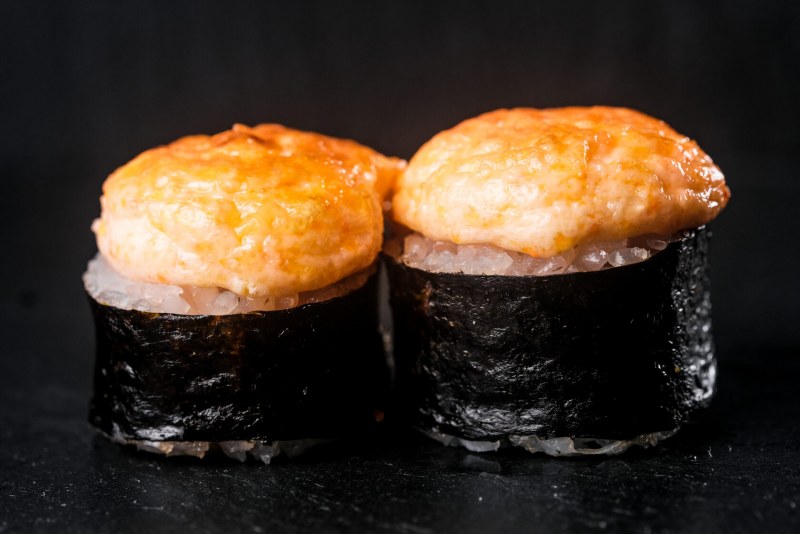 Ролл яки Эби маки