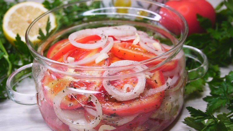 Лук репчатый маринованный