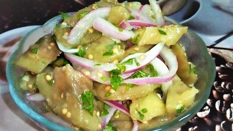Маринованный красный лук