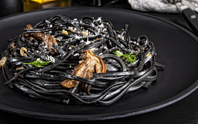 Блэк паста с морепродуктами
