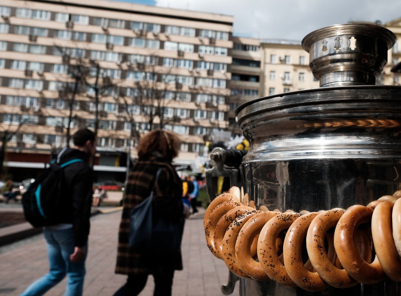 Площадь с самоваром в Москве