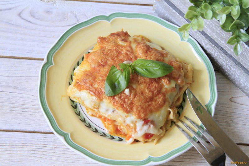 Лазанья с курицей и сыром