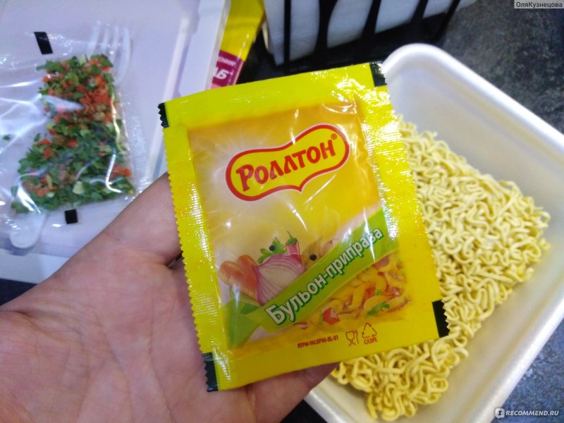 Первая лапша быстрого приготовления
