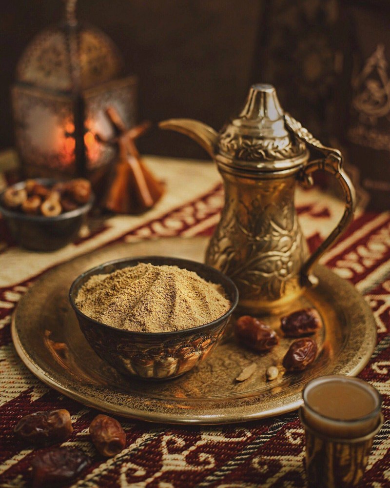 Арабы пьют кофе