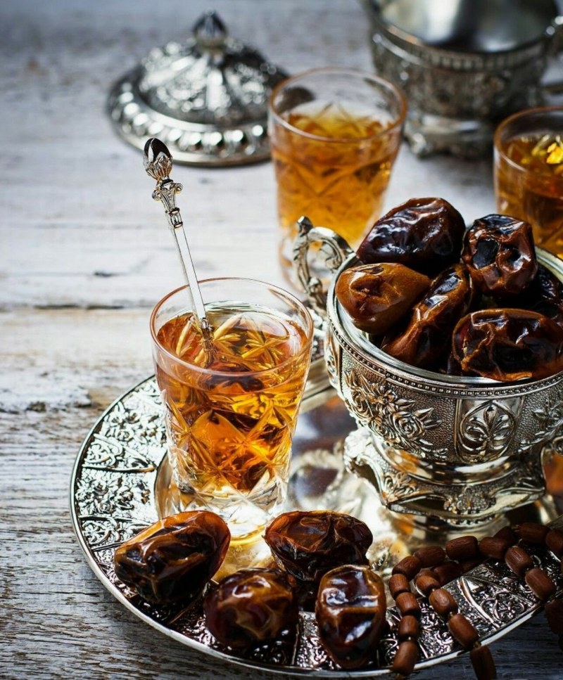 Чай с финиками