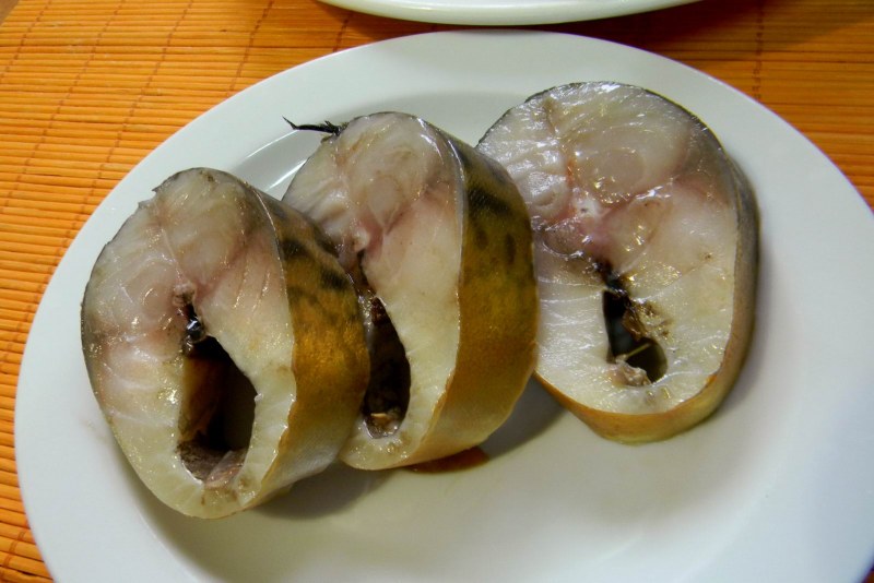 Скумбрия копченая с картошкой