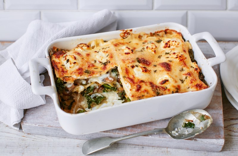 Лазанья с курицей и грибами