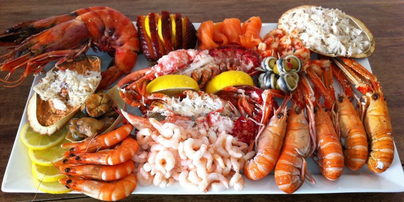 Морская тарелка из морепродуктов