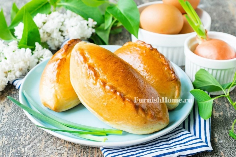 Пирог с зеленым луком и яйцом
